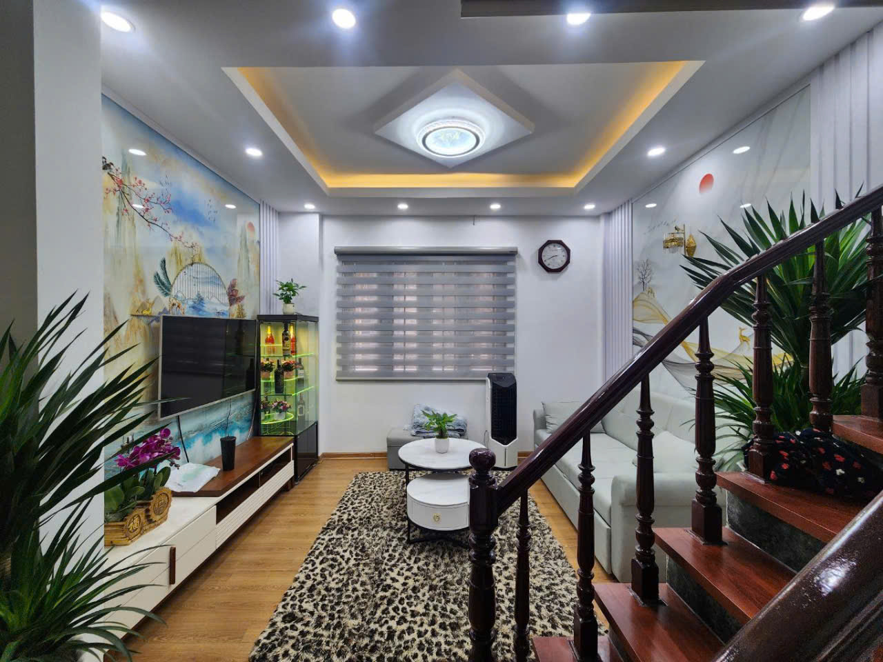 Bán nhà ngõ Thịnh Hào 3, một bước ra phố : DT 22m, giá 5tỷ1